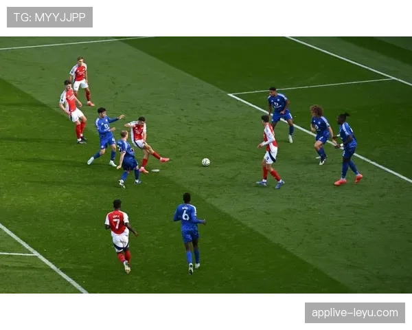 莱斯特城主场迎战状态火热的阿森纳，焦点对决引爆期待