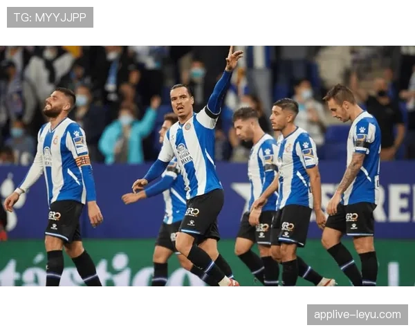 西甲防守重镇表现稳健，谁将问鼎本赛季最强防线？