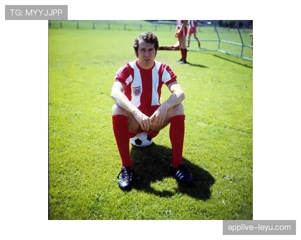 贝肯鲍尔职业精神分析：足球界值得关注的榜样与激励源泉