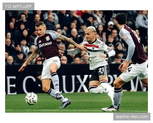 曼联陷入崩溃性危机！滕哈格的战术体系彻底失败，红魔豪门地位岌岌可危