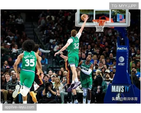 沃克挡拆创造机会效率提升显著 拉开球队进攻空间